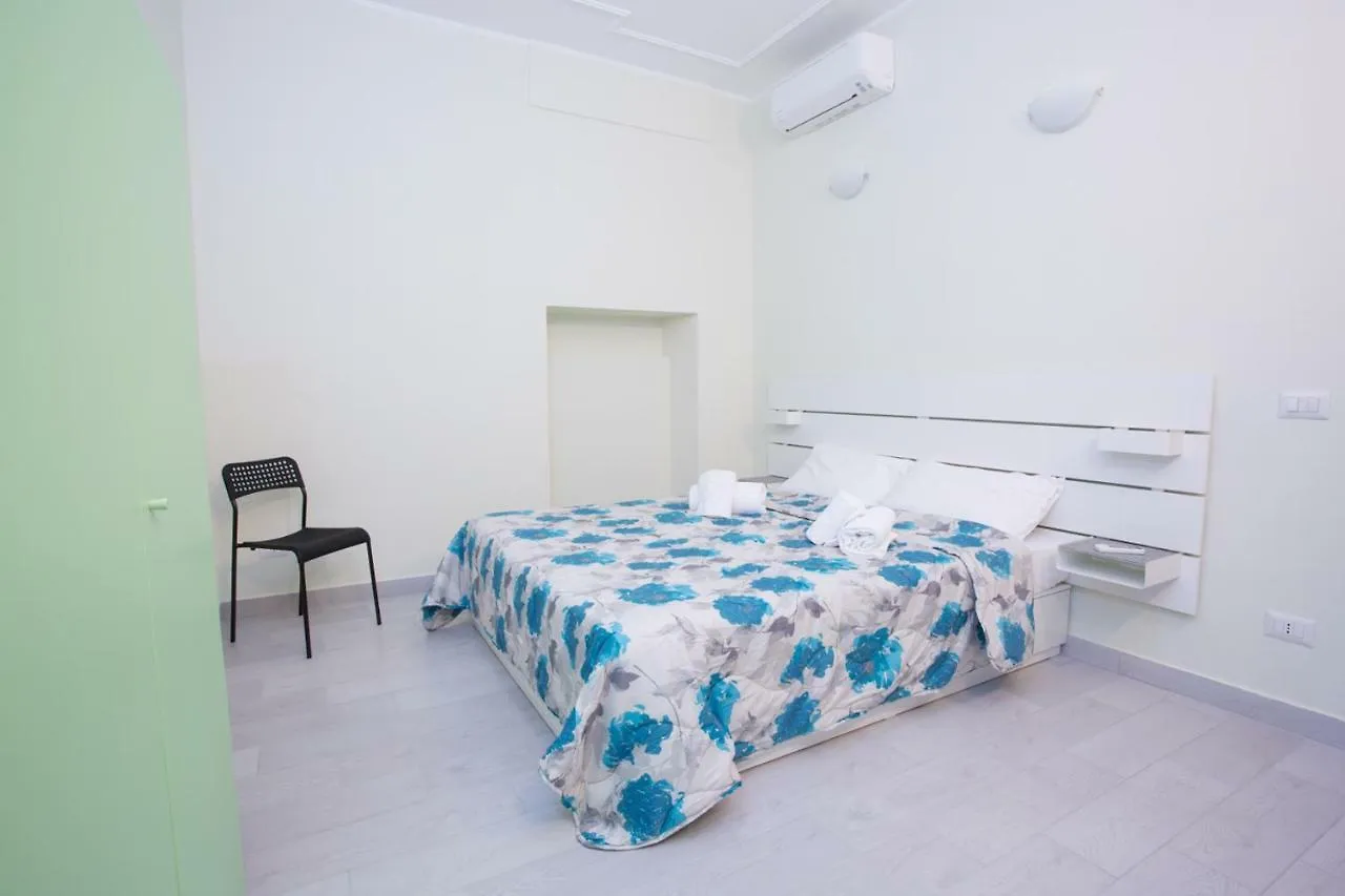 Stay Inn Rooms & Apartments Рим